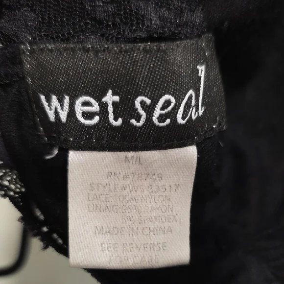 Wet Seal Black Lace Bandeau Strapless Tube Top - Picture 2 of 3